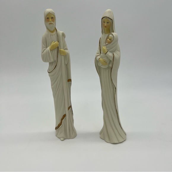 Carlton Cards Nativity Set Mary Joseph Baby Jesus Porcelain Figurines - Picture 7 of 11